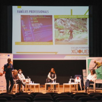 Spain EVSW 2022 – Round Table at the Guide Yourself Fair 2022
